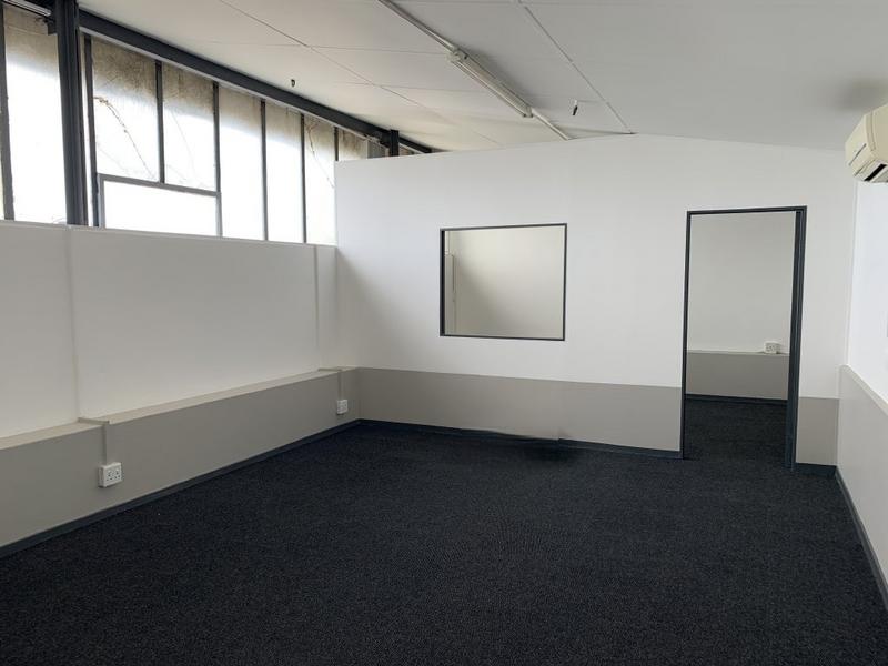 To Let commercial Property for Rent in Paarden Eiland Western Cape